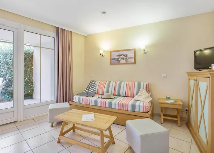 Pierre & Les Dunes Du Medoc פארק נופש 3*