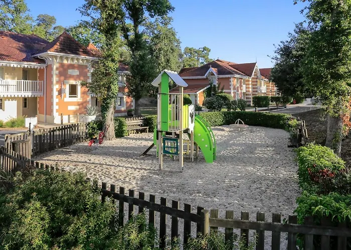 Pierre & Les Dunes Du Medoc 3*